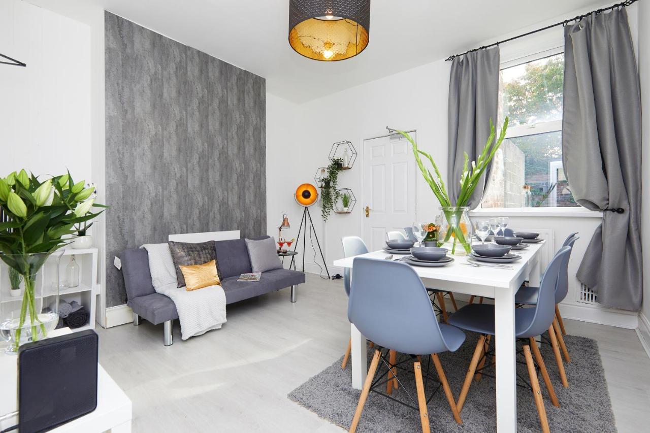 Your Sheffield Stays - Spacious 5 Bedroom House エクステリア 写真