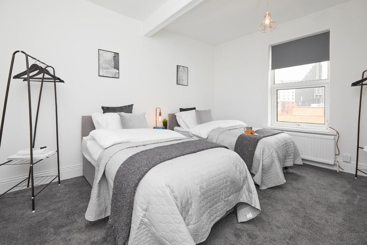 Your Sheffield Stays - Spacious 5 Bedroom House エクステリア 写真