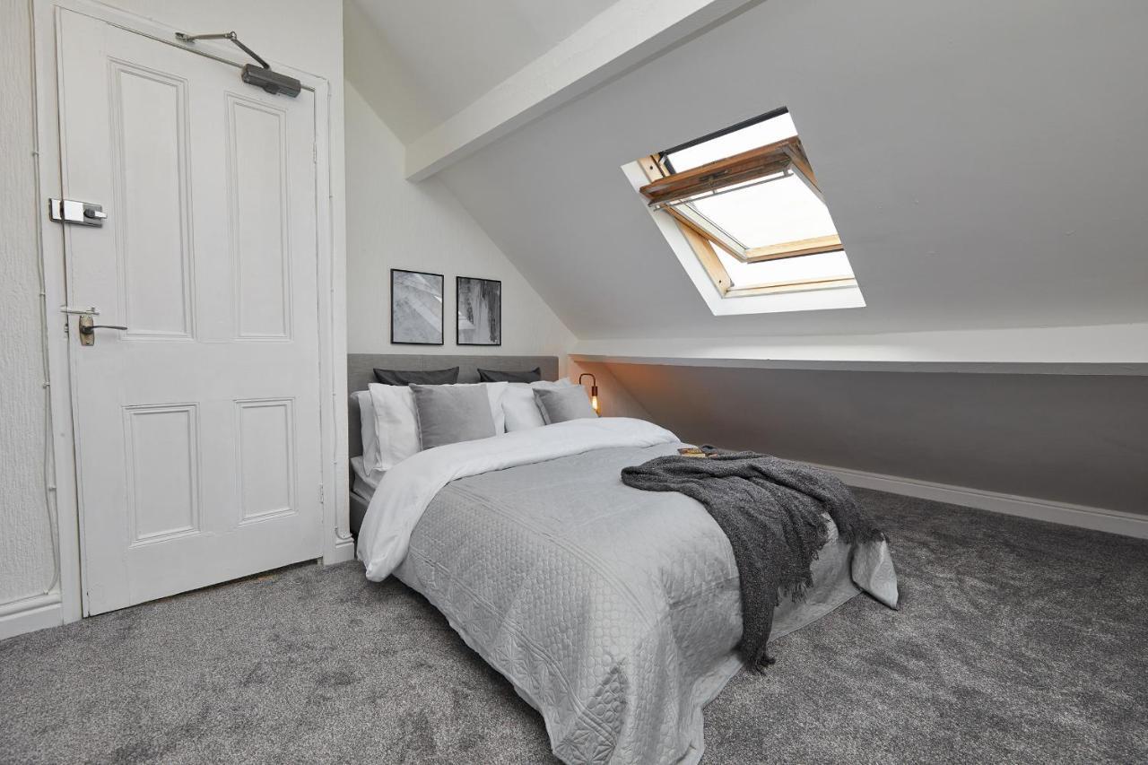 Your Sheffield Stays - Spacious 5 Bedroom House エクステリア 写真