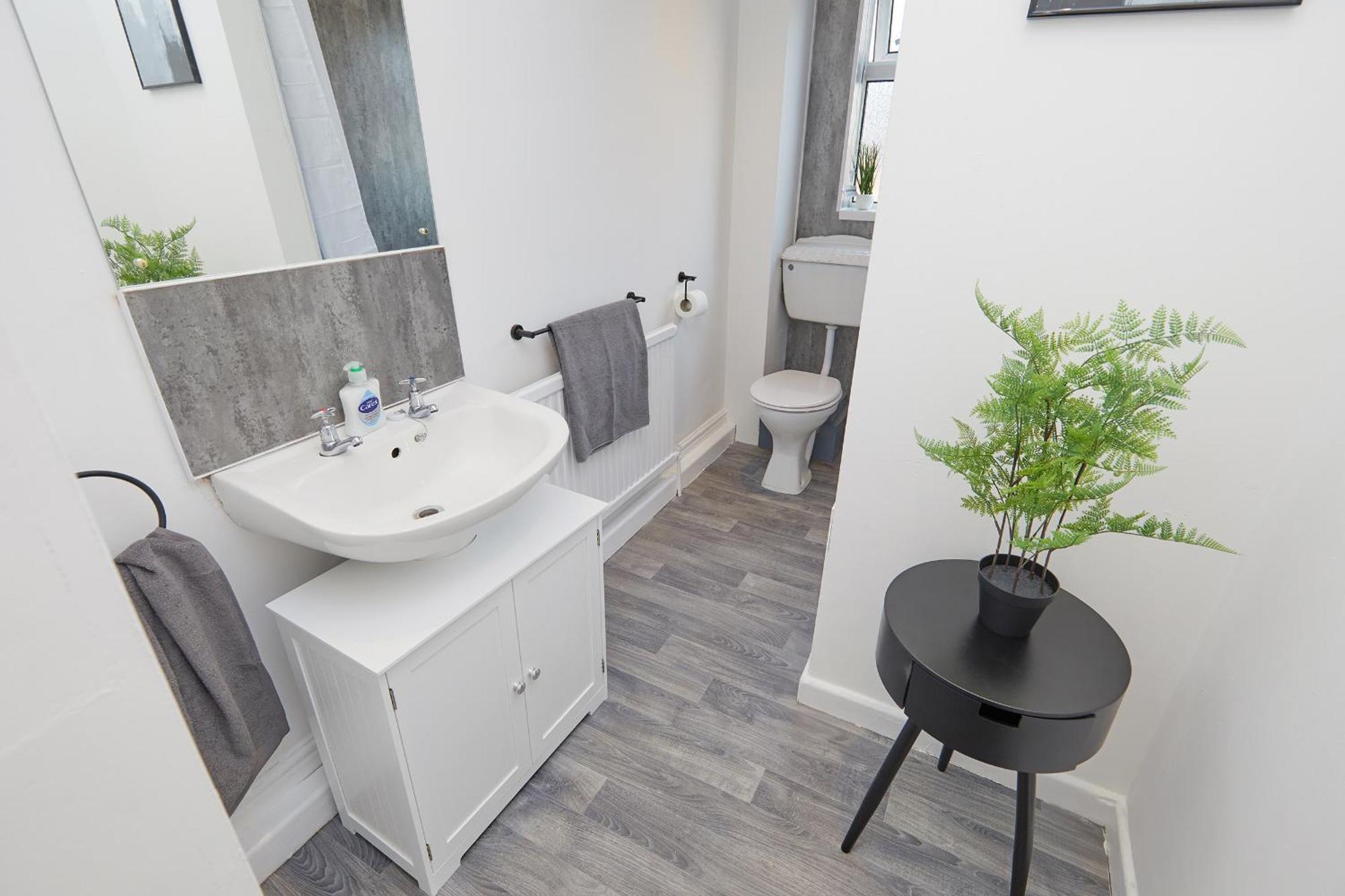 Your Sheffield Stays - Spacious 5 Bedroom House 部屋 写真
